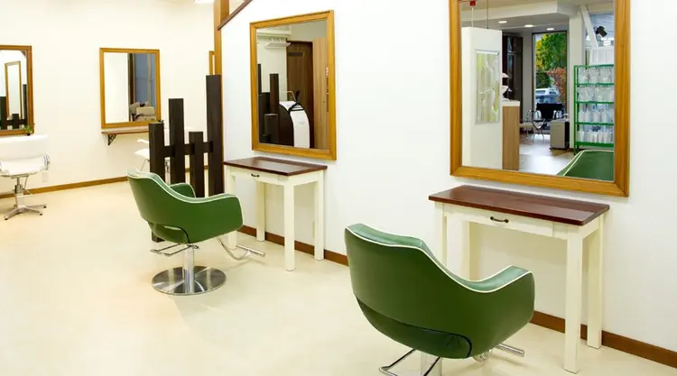 Cut Booth DECOの内観・外観2