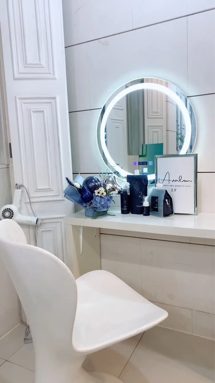 Avalonの内観・外観1