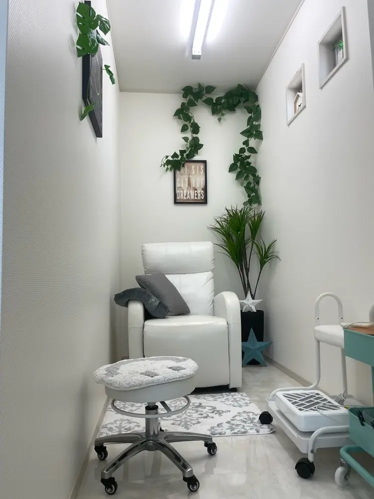 ココネイルの内観・外観2