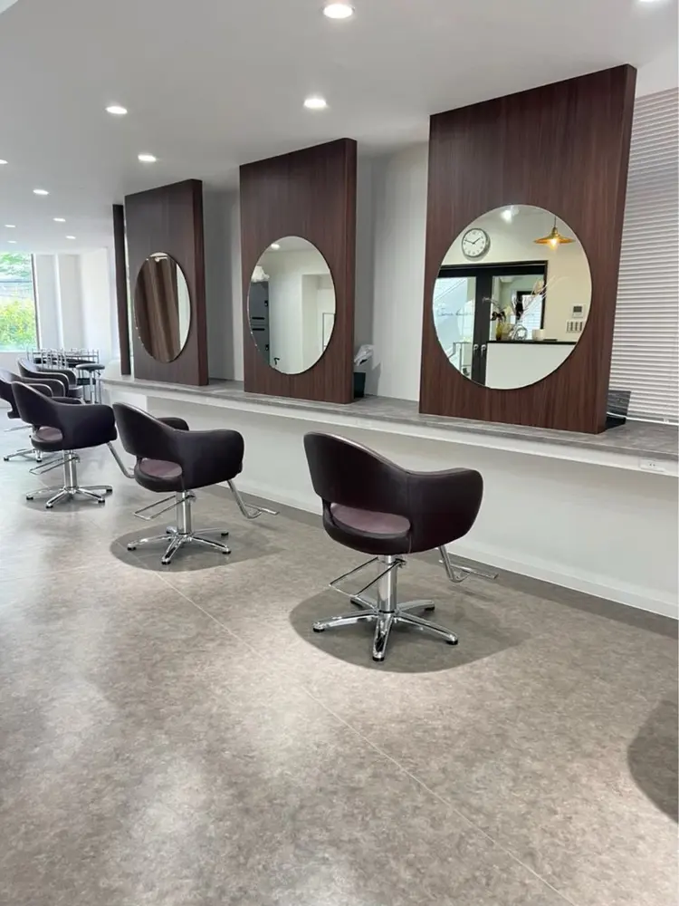 VIVE counterの内観・外観1