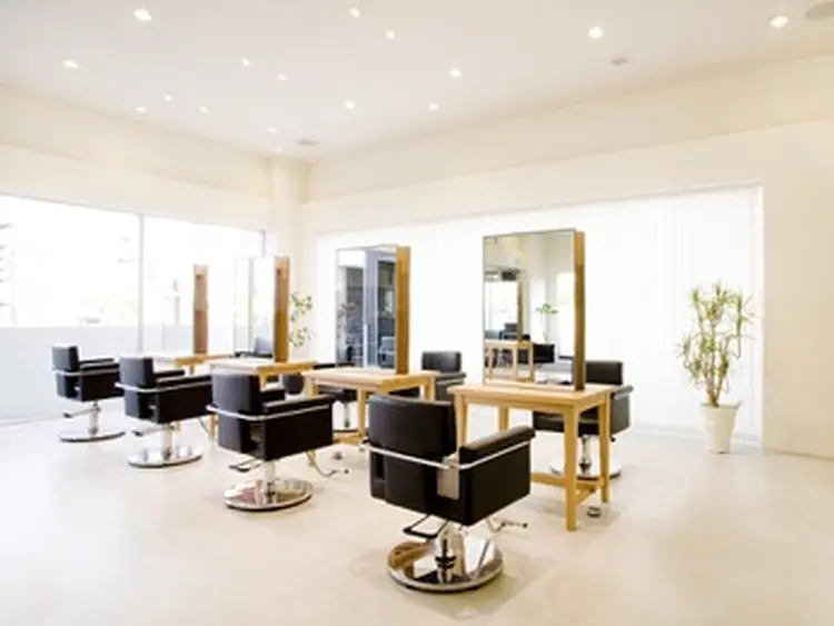 hair make addict (ヘアーメイク アディクト)の内観・外観3