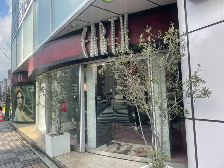 HAIR＆MAKE EARTH四日市店の内観・外観1