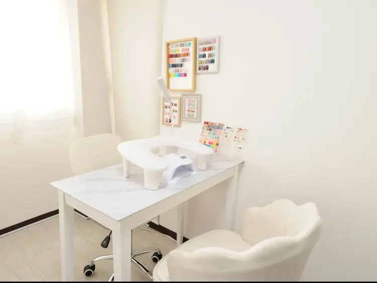 Nail&Eye pomaikaiの内観・外観1