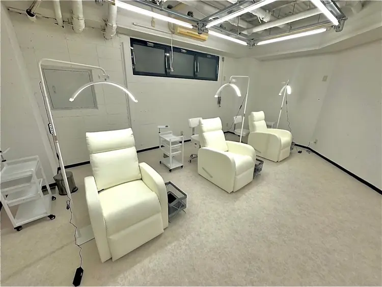 lof韓国式まつ毛パーマ×眉毛専門店　高松店の内観・外観2