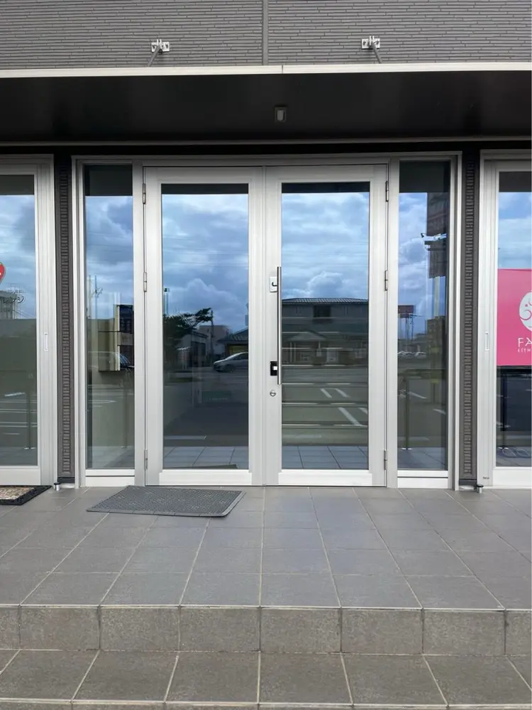 j u eの内観・外観1