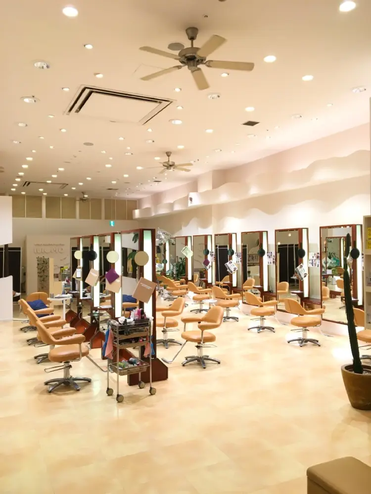 モリオフロムロンドンの内観・外観3