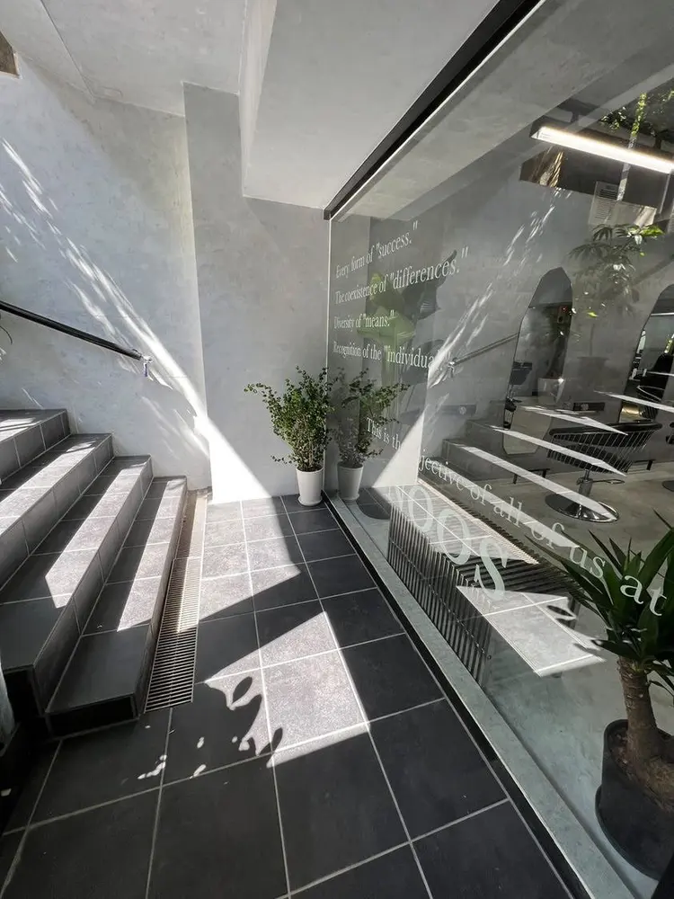 noosの内観・外観1