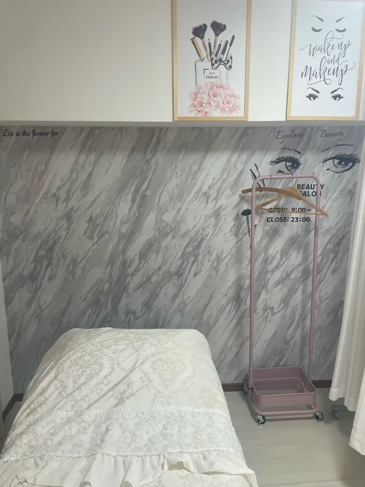 マツエク・まつ毛パーマ専門店Fleur（フルール）の内観・外観3