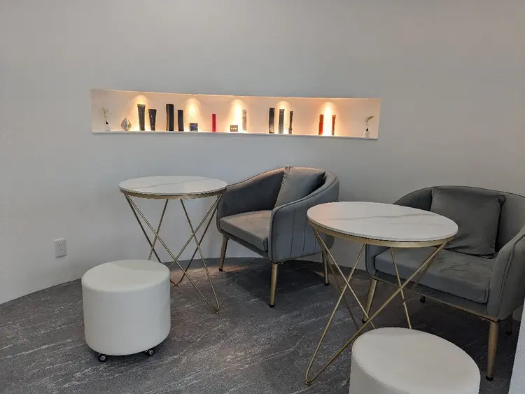 POLA草津店の内観・外観2