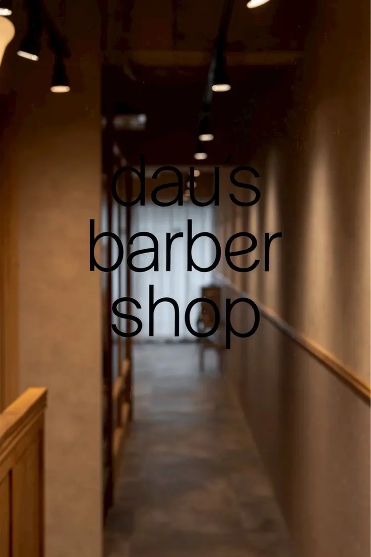 dau's barber shop　渋谷の内観・外観1