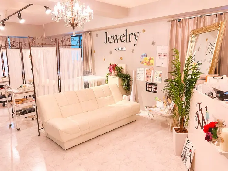 Jewelry eyelashの内観・外観1