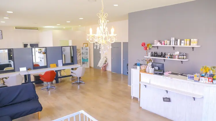 MaKaNa hair supli の内観・外観2