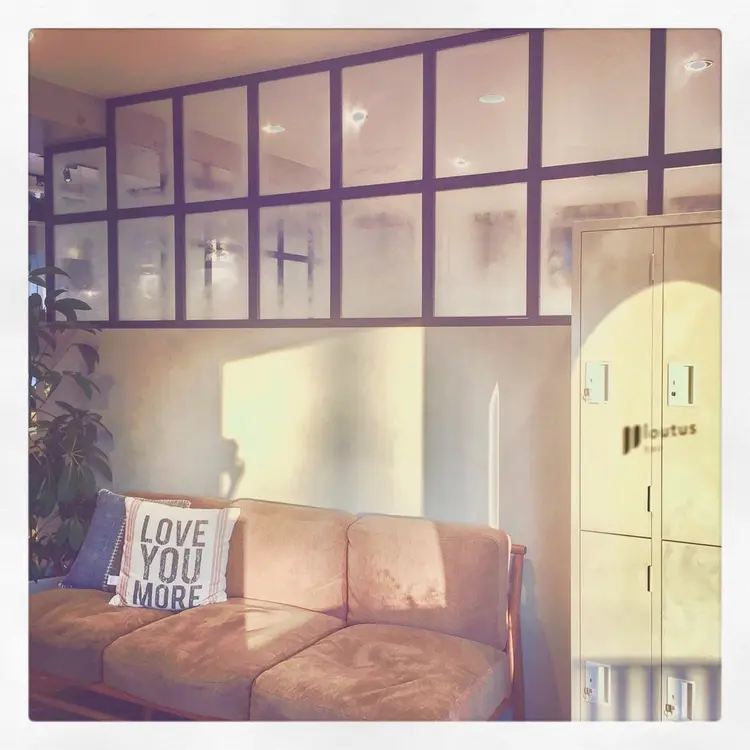 loutusの内観・外観1