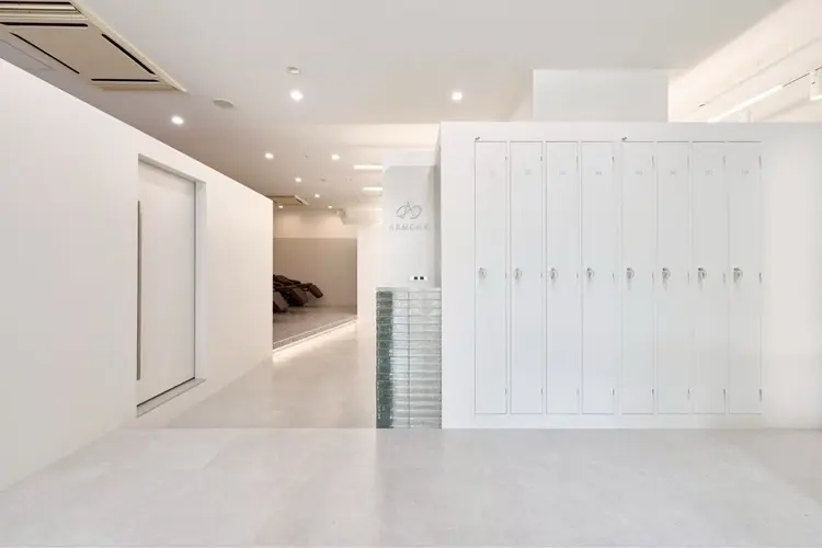 ARMONY大阪店の内観・外観1