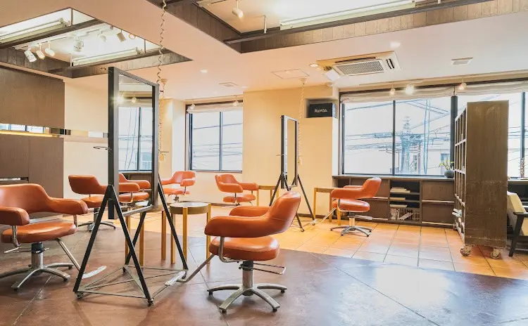 ダアッカの内観・外観2