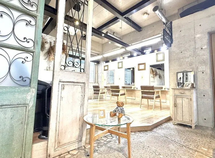 cache  cache 用賀の内観・外観1