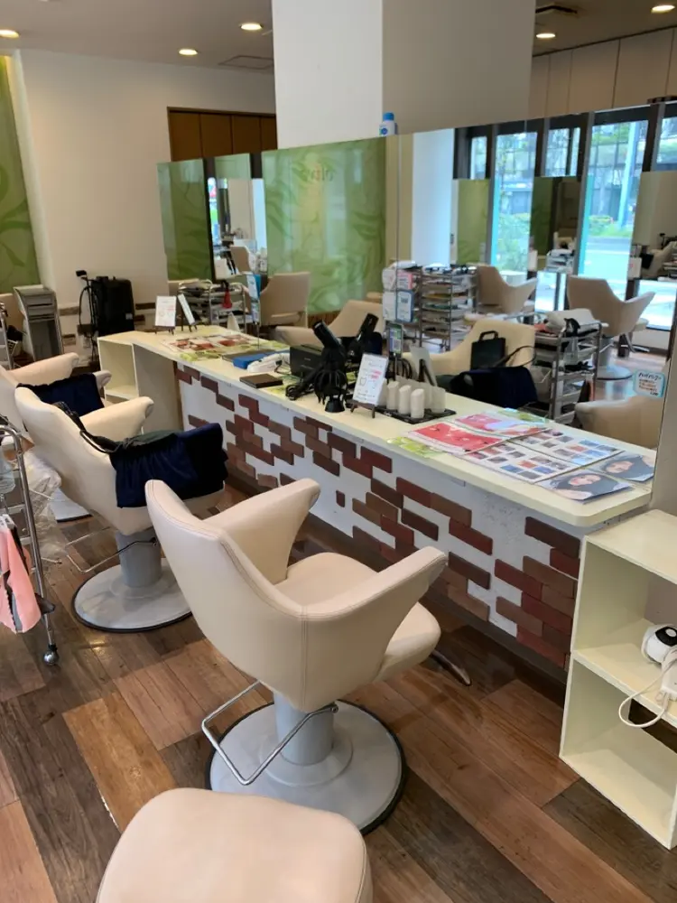 nica  hairの内観・外観2