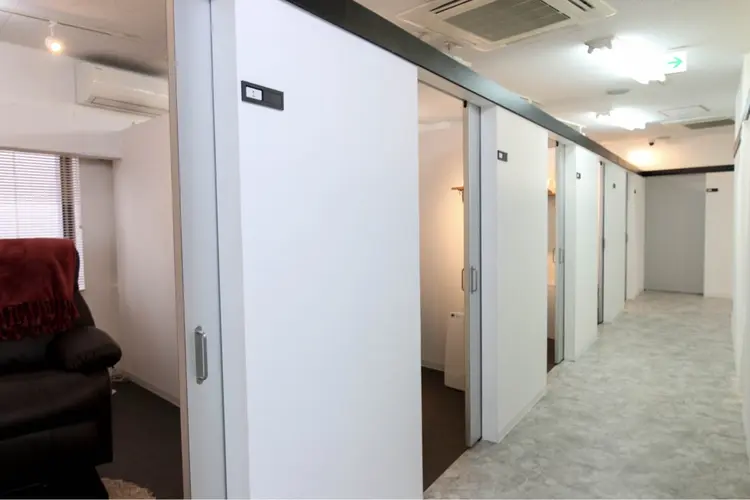 Lash-bar   kanoaの内観・外観3