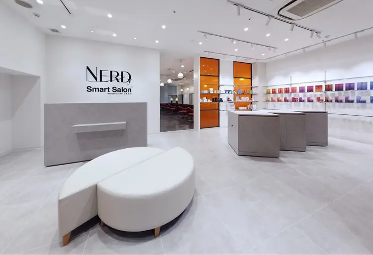 NERDyの内観・外観1