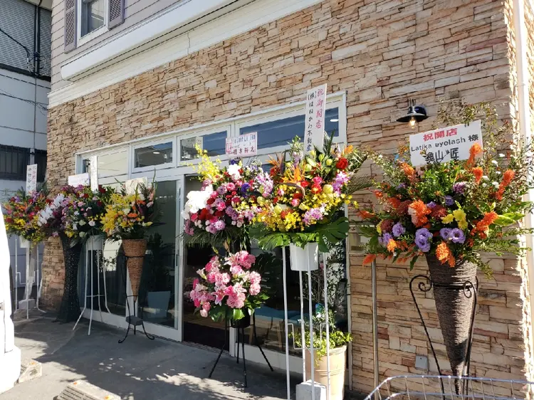 Latika eyelashの内観・外観3