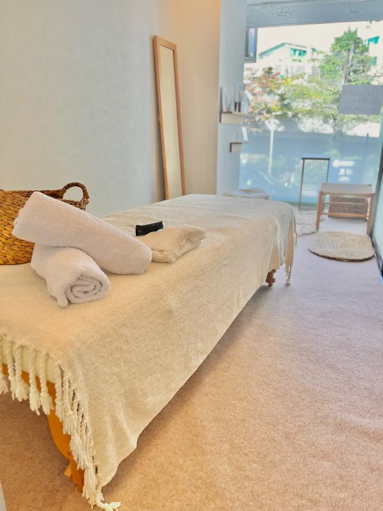 腸もみ整体プライベートサロン桜の間-乃木坂店-の内観・外観1