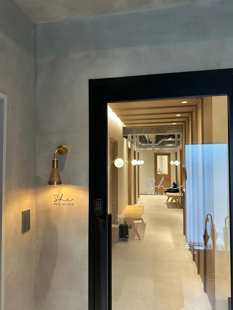 Lily nailsの内観・外観1