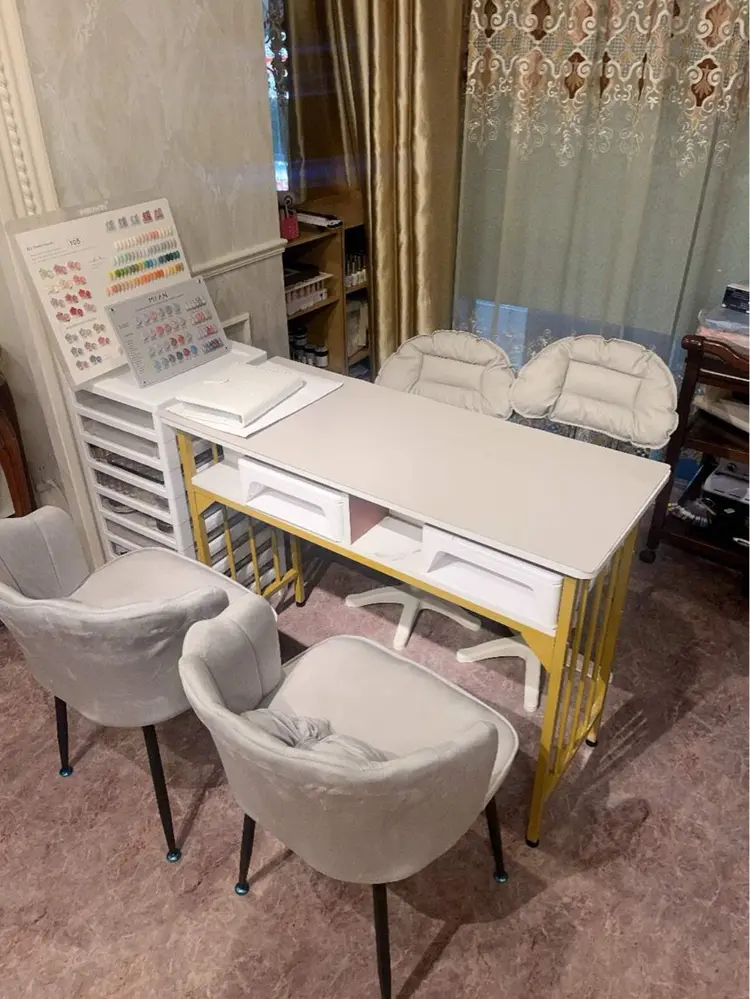 U.MI Nail  Salonの内観・外観1