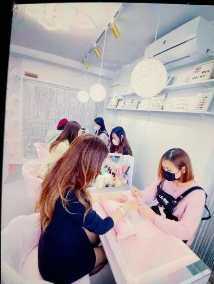 YKsalon(西口店)の内観・外観2
