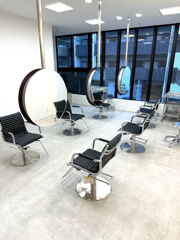 Irisの内観・外観1