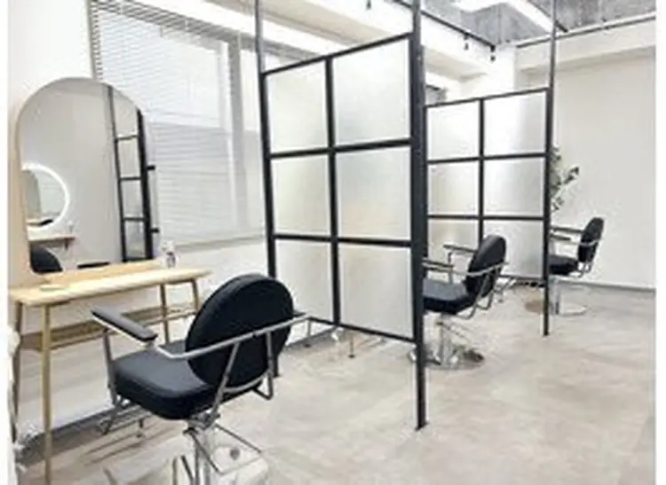 TELA HAIR　葛西店の内観・外観1