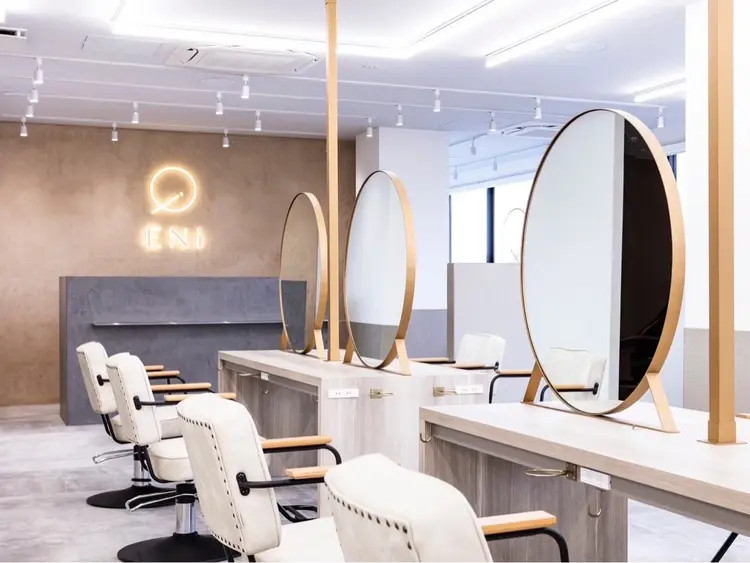 ENiの内観・外観1