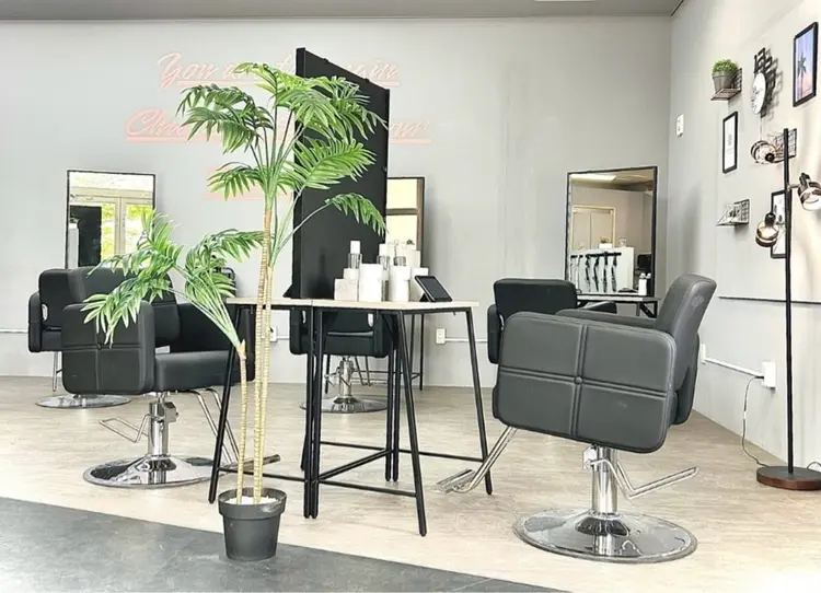 vim hair 泡瀬店の内観・外観2