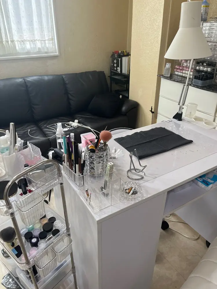 ネイルサロンティアラの内観・外観3