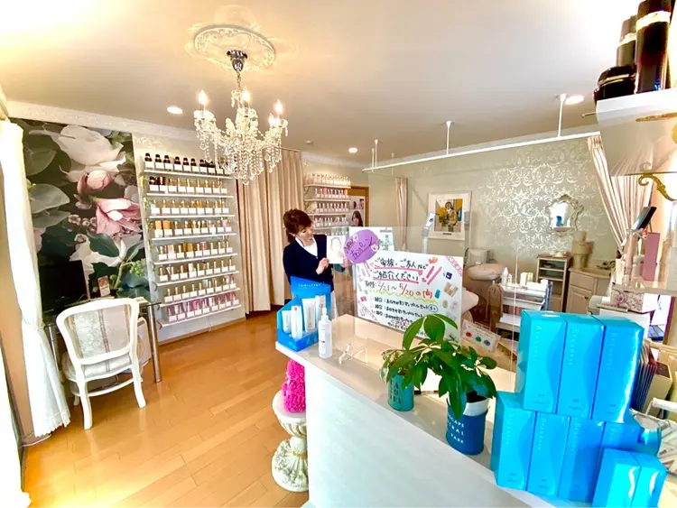 メナードフェイシャルサロン日立ウェズンの内観・外観1