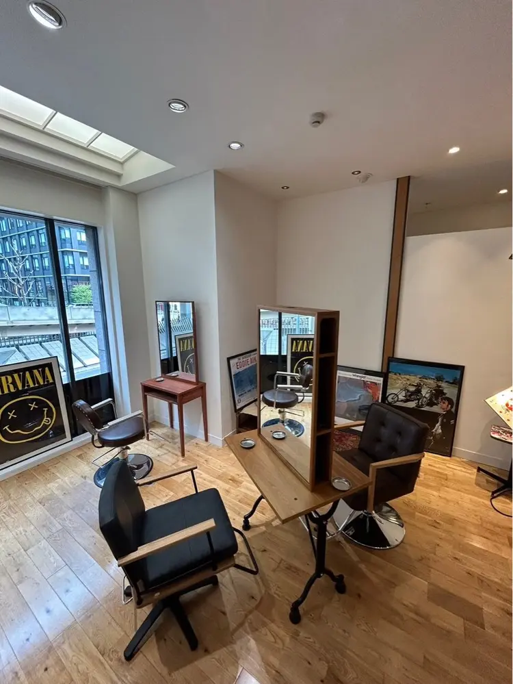 アメカジmen's salon LUAU LOUGH【アメカジ メンズサロン ルアウラフ】の内観・外観1