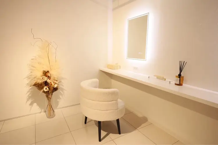 nail & eyelash studio MANAの内観・外観2