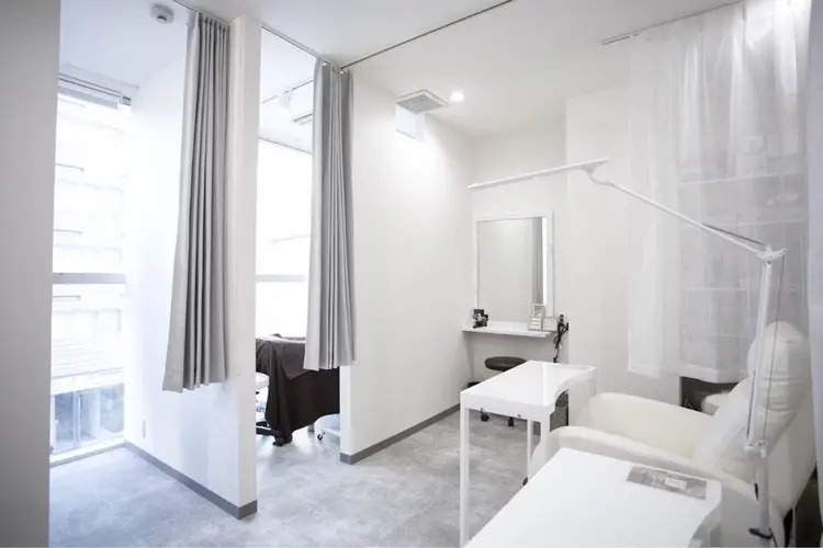 y's beauty 天王寺店eyelash&nailsalonの内観・外観1