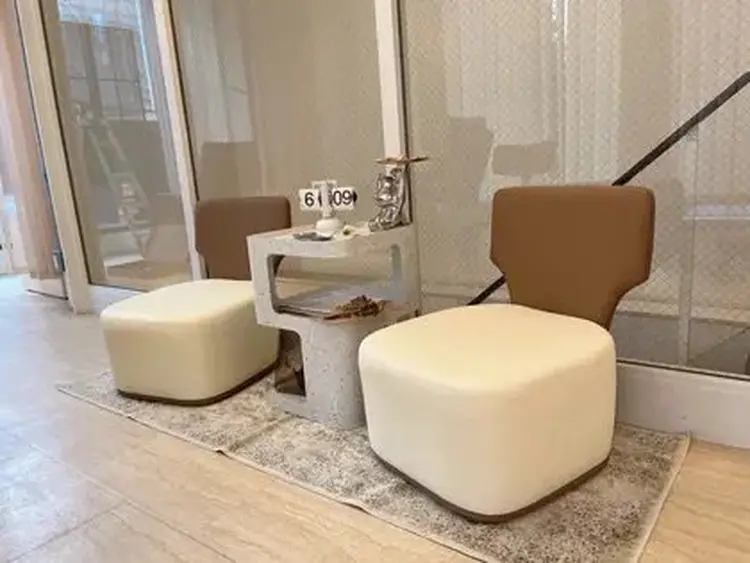 Arana salon 上野店の内観・外観2