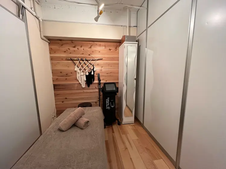 脱毛サロン ナチュリスの内観・外観1