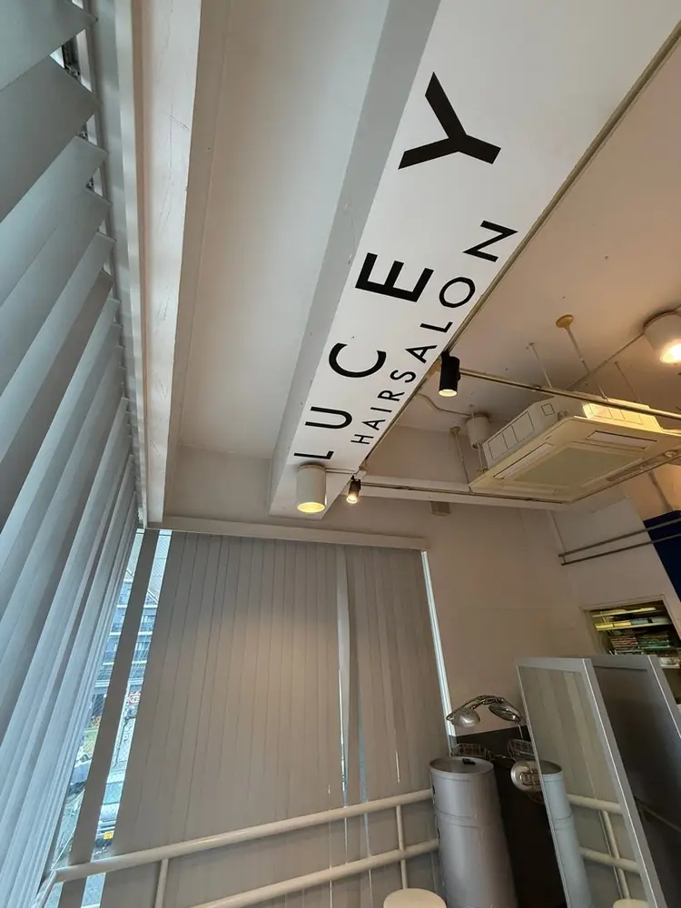 LUCEY 福岡大名店の内観・外観1