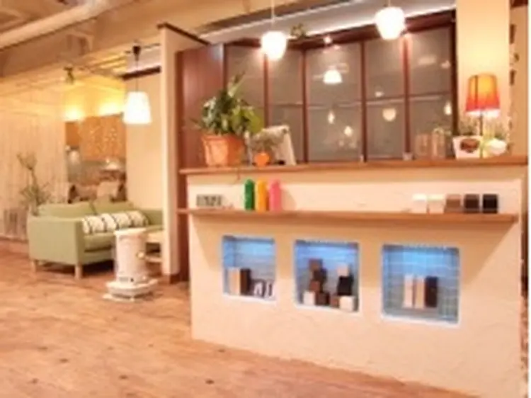 ホールグレンタの内観・外観1