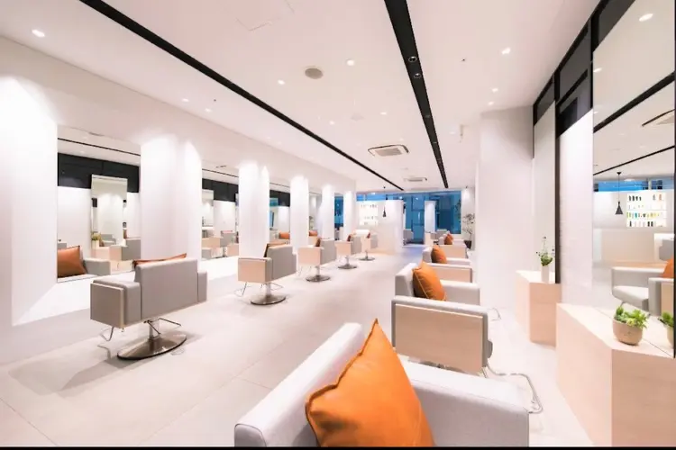 stair:case 武蔵小杉店の内観・外観1