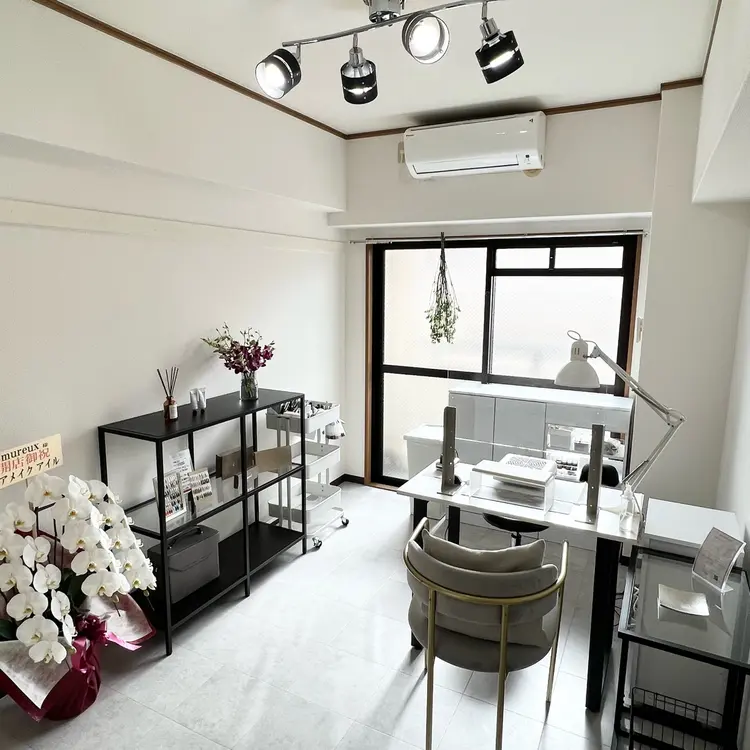 private salon mureuxの内観・外観1