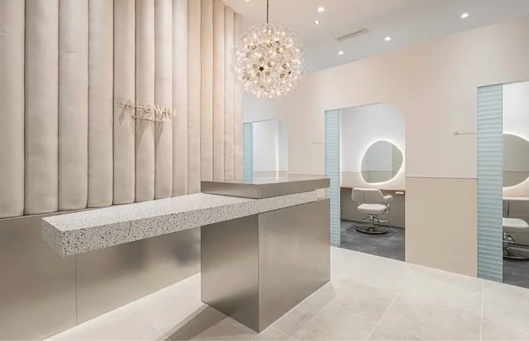 SALOWIN銀座RAYⅡの内観・外観1