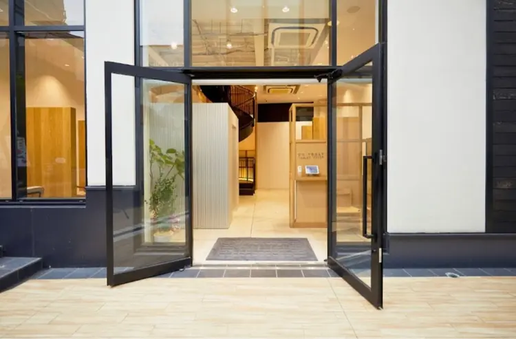 GO TODAY SHAiRE SALONの内観・外観1