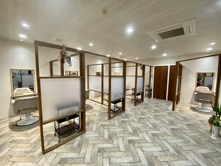 ponte福岡西店の内観・外観1