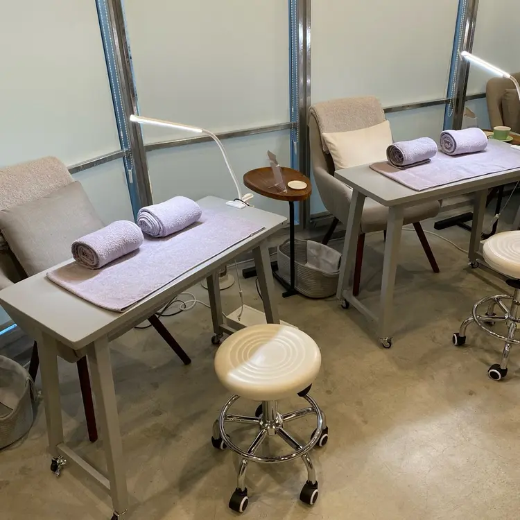 the 25 Nail & Cafeの内観・外観2