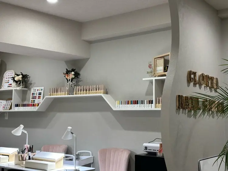 Gloria nailsの内観・外観1