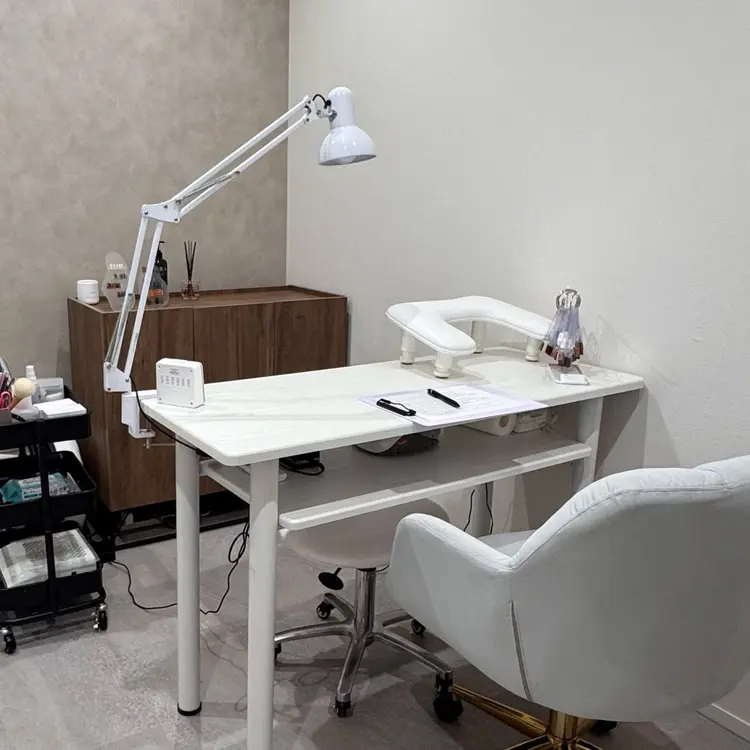 RATnailの内観・外観1