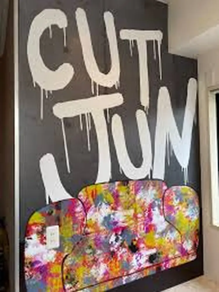 CUT純の内観・外観1